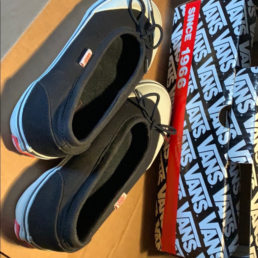 Vans Black Low-Top Canvas Sneakers